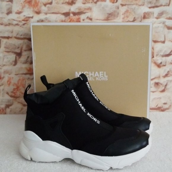 New Michael Kors Willow Slip-On Sneakers - Picture 1 of 7